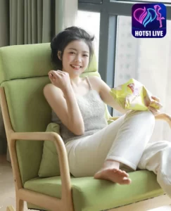 Read more about the article Huang Pao Pao (黄泡泡): Ngôi sao xinh đẹp của Trung Quốc và Hành trình nổi tiếng trên HotLive Miễn Phí. Beautiful Chinese Star