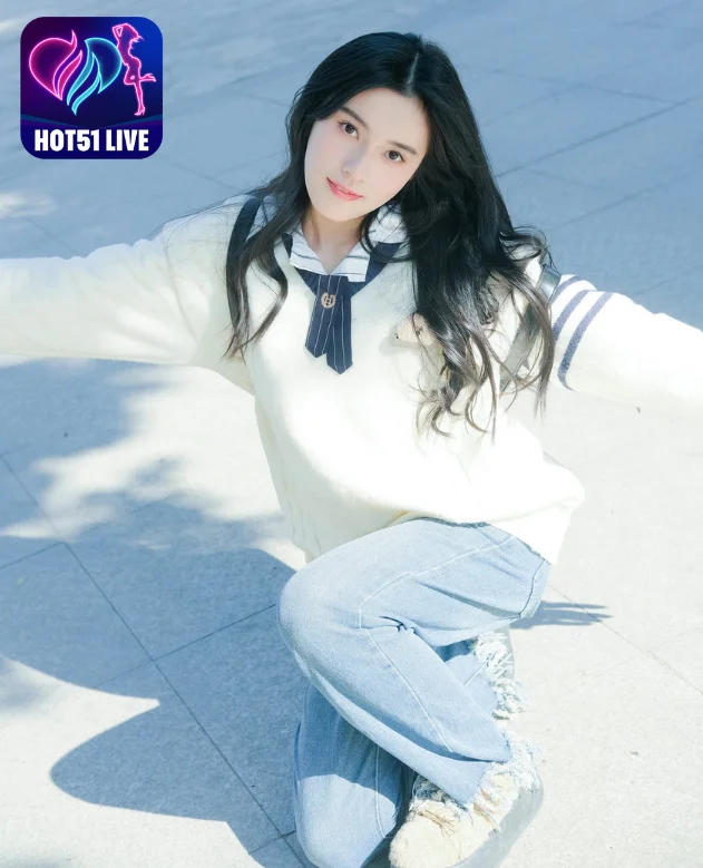 You are currently viewing Huyền Bí Nữ Thần Trung Quốc – Jing Jing Jing (靜鏡婧): Tìm Hiểu Về Ngôi Sao Tuyệt Vời Của Đất Nước Hoa Anh Đào. Beautiful Chinese Goddess