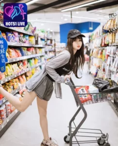 Read more about the article Xiao Ting (小亭): Huyền Thoại Về Ngôi Sao Xinh Đẹp Trong Showbiz Trung Quốc. Beautiful Star in Chinese Showbiz