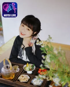 Read more about the article Lan Pang Zi (蓝胖子): Nữ Thần Hoa Ngữ Gợi Cảm Đẹp Ngất Ngây. Beautiful Sexy Chinese Goddess