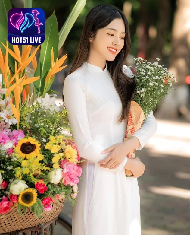Áo Dài Trắng Nữ Sinh-Hot51live