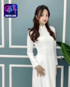 Read more about the article Bí mật đằng sau Vẻ Đẹp Sinh Viên Việt Nam: Hòa Quyện Giữa Học Vấn và Nhan Sắc. Beautiful VN student