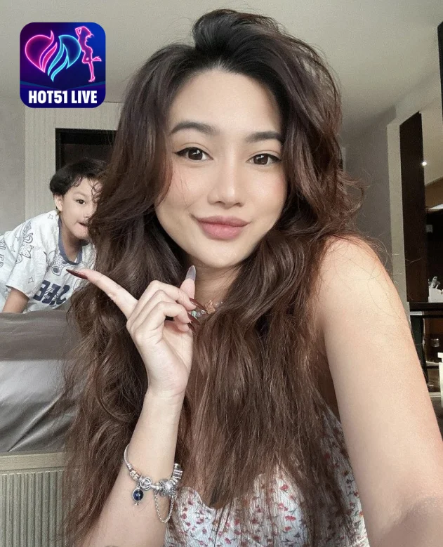 Diệp Lê-Hot51live