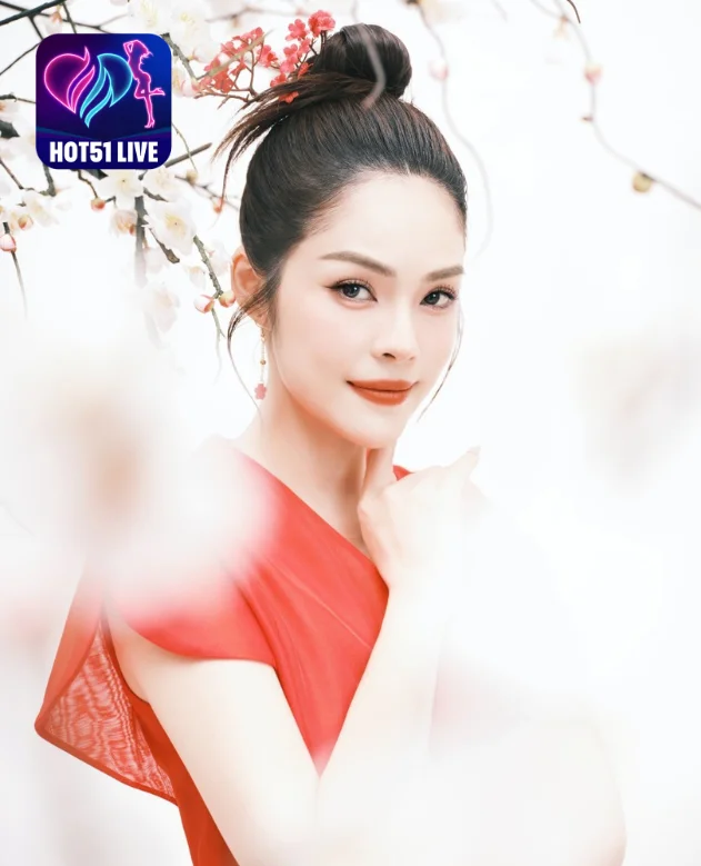 Dương Cẩm Lynh-Hot51live