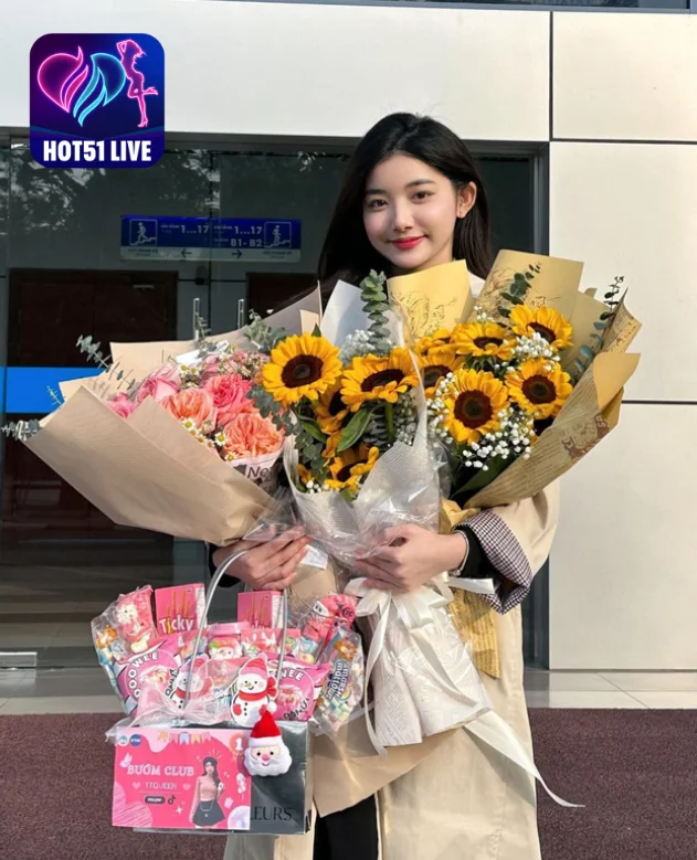 Quỳnh Trương TikToker-Hot51live