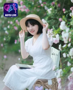 Read more about the article Dong Qin: Ngôi Sao Nổi Bật trên Hotlive và Bí Quyết Sử Dụng Hotlive Mod. The Beautiful goddess