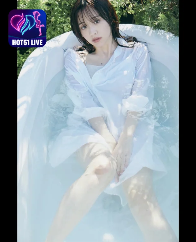 You are currently viewing Kasumi Mori – Cô Gái Mẫu Nhật Bản Dễ Thương Livestream Trên Ứng Dụng HotLive51. Beautiful girls live