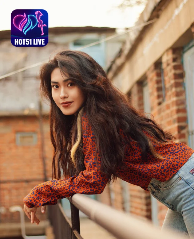 You are currently viewing Cuộc Sống Của Zhang Jing trên Hot51live: Một Cô Gái Mẫu Trung Quốc Đáng Yêu và Cuốn Hút. Beautiful goddess