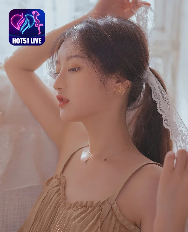 Yin He San Qian Li-Hot51live