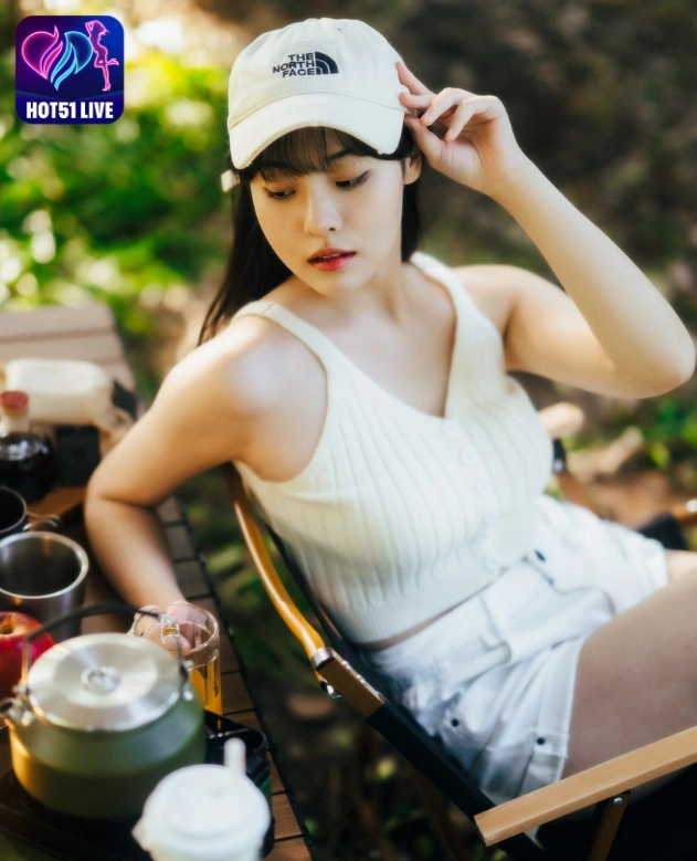 Amber Amber-Hot51